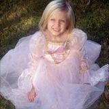 Julie from Zhabinka | Woman | 32 years old | Leo