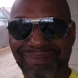 Johnezrathombx from Fremont | Man | 49 years old | Pisces