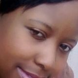 Vee from Los Frentones | Woman | 28 years old | Capricorn