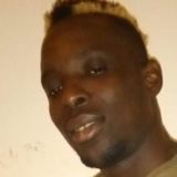 Toure from San Benedetto del Tronto | Man | 33 years old | Capricorn
