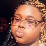 Kayla from Minneapolis | Woman | 25 years old | Libra