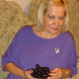 Nati from Tula | Woman | 73 years old | Taurus