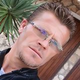 Vullnet from Catania | Man | 41 years old | Capricorn
