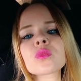 Manu from Luziania | Woman | 30 years old | Gemini