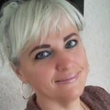 Nomeger from Droichead Nua | Woman | 49 years old | Capricorn
