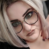 Shannon from Newport News | Woman | 35 years old | Sagittarius