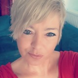 Chris from Seraing | Woman | 50 years old | Taurus