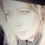 Standi from Besana in Brianza | Woman | 56 years old | Taurus