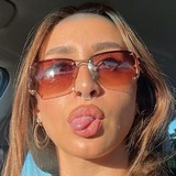 Emma from Omaha | Woman | 42 years old | Capricorn