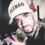 Poolweinee from Sarzedo | Man | 38 years old | Taurus
