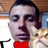 Roberto from Campos Novos | Man | 32 years old | Pisces