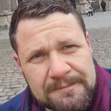 Oskaroska0W from Reykjavik | Man | 45 years old | Leo