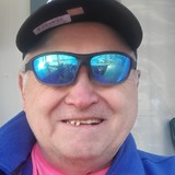 Alivingstone42 from White River Junction | Man | 70 years old | Virgo
