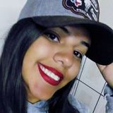 Helen from Capinopolis | Woman | 26 years old | Taurus