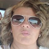 Dee from Geneseo | Woman | 49 years old | Sagittarius