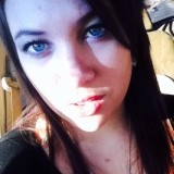 Trace from Athens | Woman | 32 years old | Aries