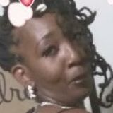 Kim from Saint Louis | Woman | 54 years old | Leo