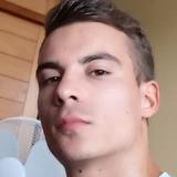 Olili from Lausanne | Man | 32 years old | Leo