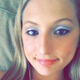 Danielle from Jacksonville | Woman | 30 years old | Taurus