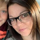 Beckysandra from Athens | Woman | 38 years old | Capricorn