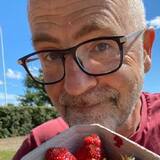 Henrikbjork0S from Phoenix | Man | 67 years old | Capricorn